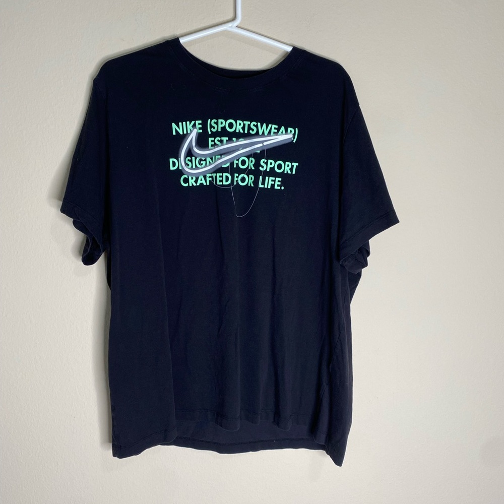 Nike t-shirt